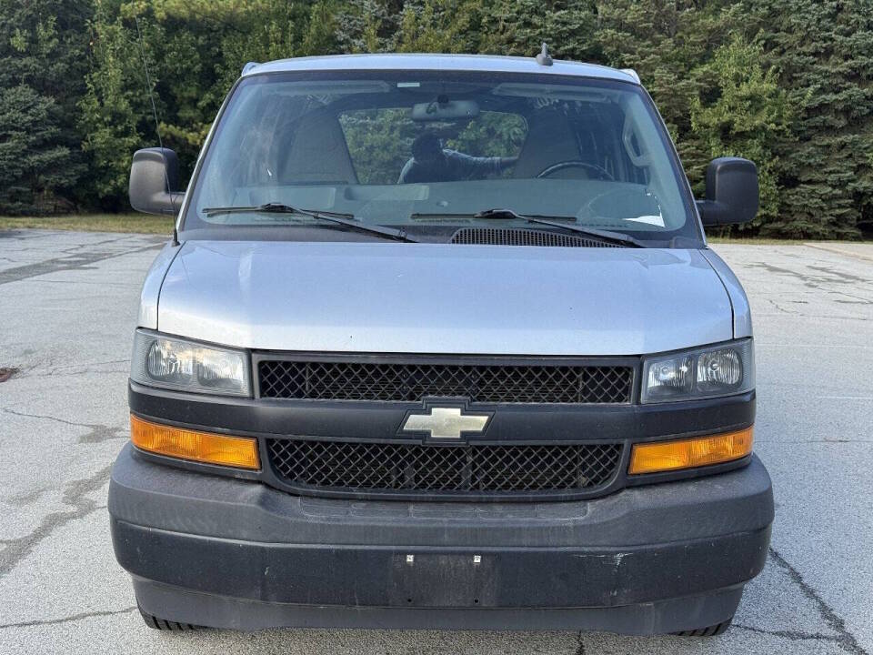chevrolet express cargo 2018 1GCWGAFG1J1277185 image chevrolet express cargo 2018 1GCWGAFG1J1277185 image